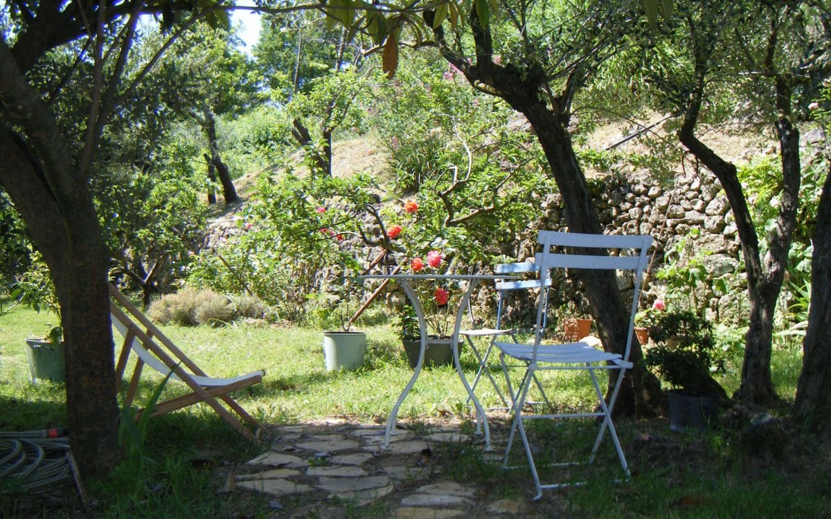 Chambres d'Hôtes Cotignac : Coin tranquille